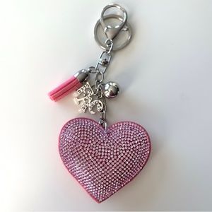 NWOT - pink bling heart keychain